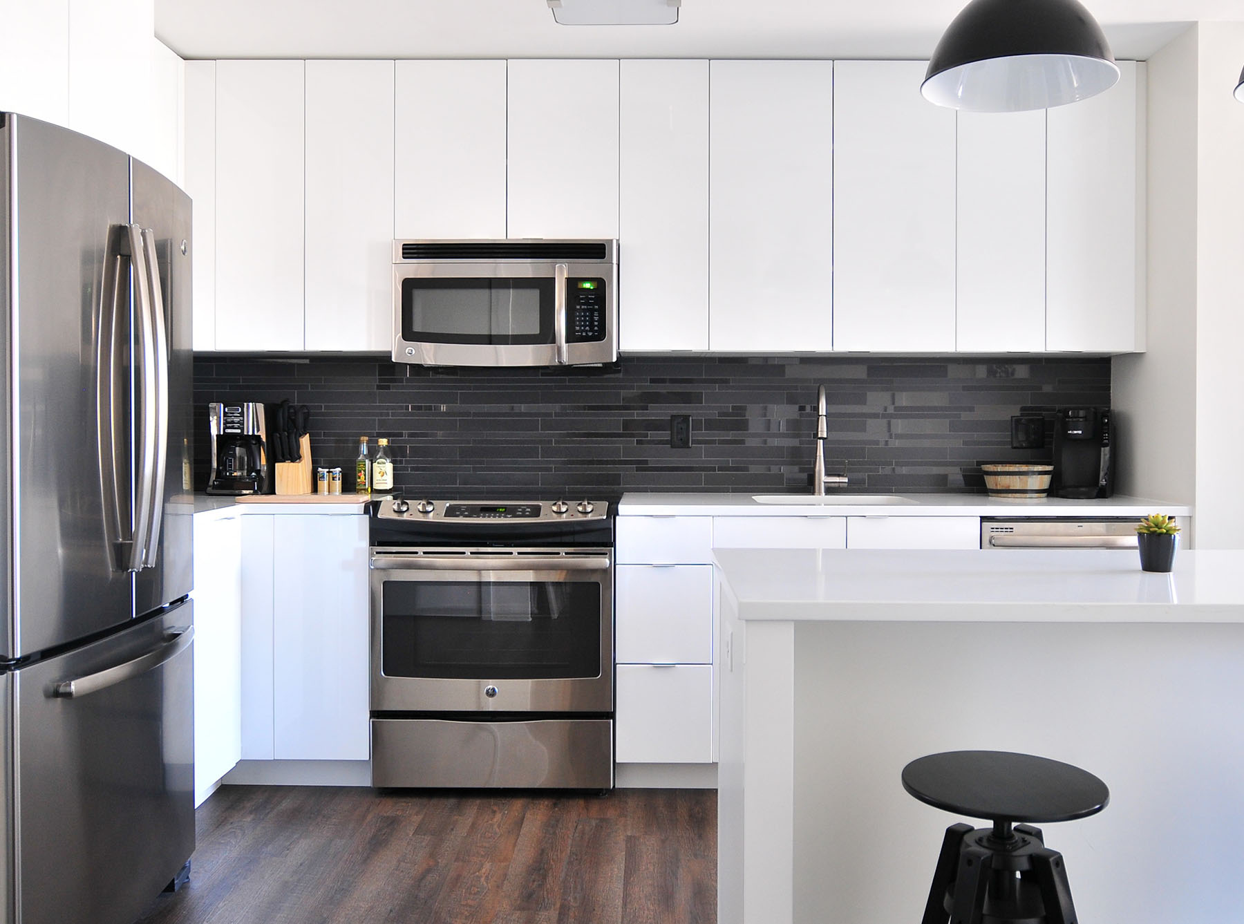 kitchen renovated by Finition Decoram, DDO Home near the water bord du lac montreal west-island. complete kitchen renovation.
